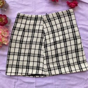 Lulus black and whit plaid tweed mini skirt